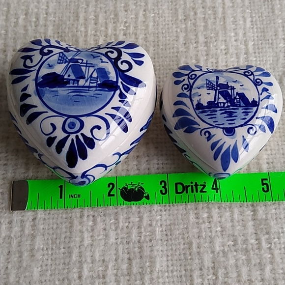 Set 2 Heart Trinket Boxes Delfts Blue Handpainted ❤ - Picture 4 of 4